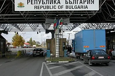 Полицайката, заловена с 2 кг кокаин на „Капитан Андреево“, остава в ареста