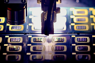 Нидерландия пое временен контрол върху китайския производител на чипове Nexperia