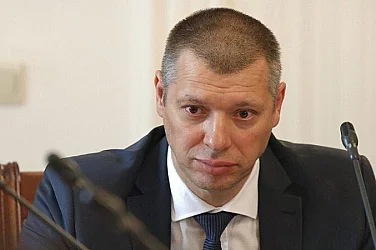 С 203 гласа „за“: Антон Славчев напуска ръководството на КОНПИ