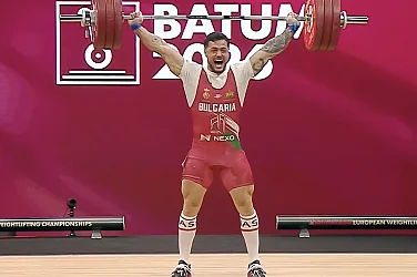 Шампион за четвърти път: Карлос Насар взе златото на европейското по вдигане на тежести