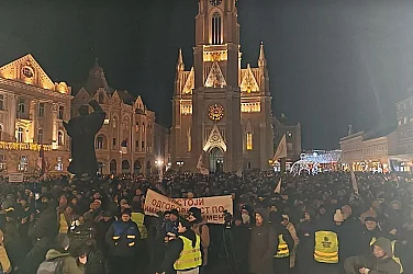 Протест в Нови Сад; студентите ще участват на следващите избори в Сърбия
