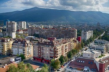 Евростат: Българските жилища са студени и пренаселени