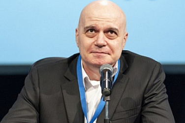 Тошко с обиди, Слави с оправдания: Има такъв разрив с младите лекари