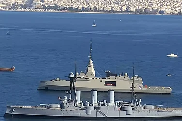 Гърция изпраща фрегатата „Кимон“ и F-16 в Кипър след атака с дронове