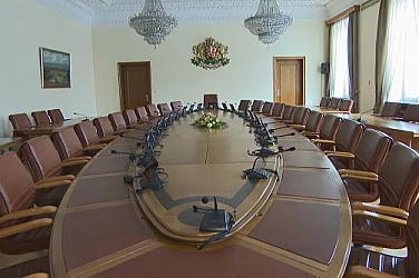 Политическите реакции след представянето на кабинета "Гюров"
