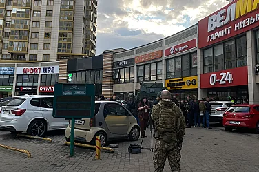 Разследват дали стрелбата в Киев е терористичен акт, организиран от Русия