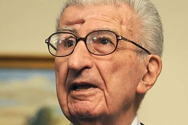 ЦРУ: Президентът Глигоров отказал 100 млн. долара, за да смени името на Македония