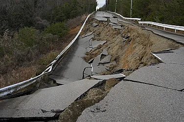 Япония предупреждава за нов силен трус след земетресението от 7,7