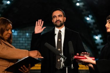 Зохран Мамдани встъпи в длъжност като кмет на Ню Йорк