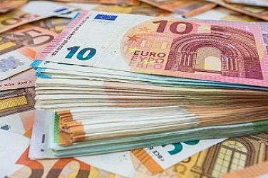 ЕЦБ разработва план как да превърне еврото в глобална валута