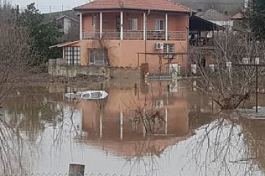 Опасност от наводнения в четвъртък, изпускат контролирано язовир „Жребчево“