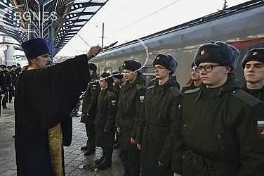 Изнудване, заплахи и сексуално насилие: Роднини на руски войници скочиха срещу офицерите им