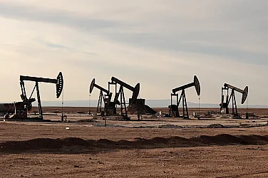 400 000 барела дневно по-малко: Украинските удари спъват добива на петрол в Русия