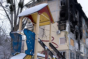 Зеленски: „Русия воюва с Украйна по-дълго от Хитлер със СССР“. Киев отново без ток в студа