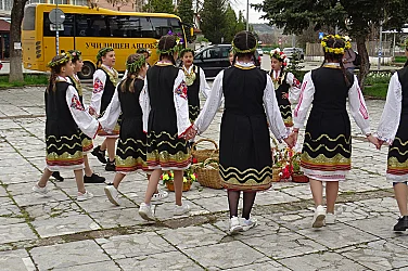 Лазаровден е: Почитаме едно от чудесата на Исус Христос