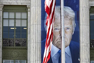 На фона на преговорите: САЩ удариха Иран с нови санкции