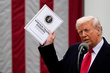 САЩ свалиха част от петролните санкции за Венецуела, отново заплашиха Канада с мита