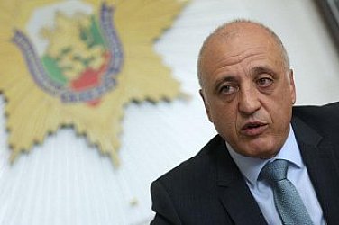 Проверка в НСО ще установява има ли превишаване на правата и прикриване на инциденти от ген. Емил Тонев?