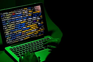 Руски шпиони хакват Wi-Fi рутери, за да следят Запада