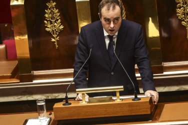 Патова ситуация: Франция остана без бюджет за 2026