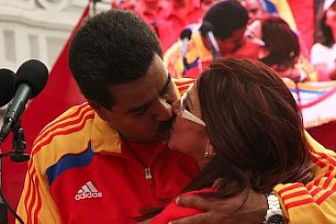 Силия или верни другари предадоха Мадуро за 50 млн. долара? А сделка с Москва?