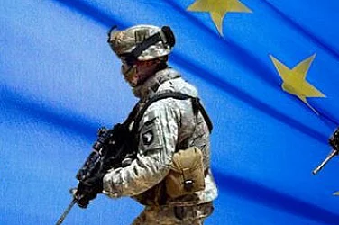 Берлин притиска Париж за военни разходи и общ европейски ядрен механизъм