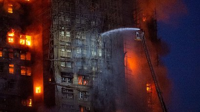 13 жертви при пожар в жилищен комплекс в Хонконг