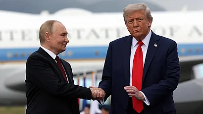 Тръмп твърди, че води продуктивни разговори с Путин и Зеленски за край на войната