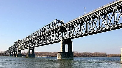Затвориха изцяло Дунав мост при Русе заради финалния етап от ремонта