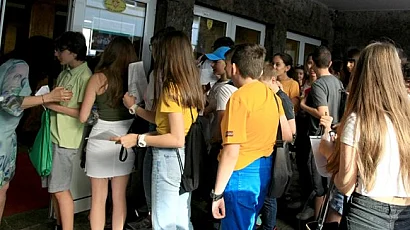 Важен ден за родителите на седмокласници: Излиза второ класиране за гимназиите в София