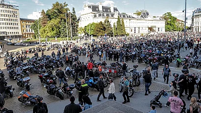 Протестът на мотористи заради поскъпналата гражданска отговорност обхвана редица градове