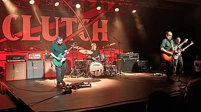Рок проповед в дъждовна София: Clutch за пръв път в България