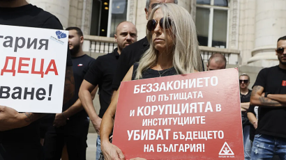 Аплодисменти пред съда: Арест за шофьора на АТВ, премазал майка и дете в „Слънчев бряг“