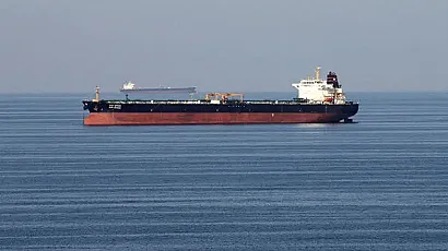 Ормузкият проток – нова „танкерна война“? Уроците от 80-те и рисковете днес