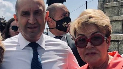 Летящи маймуни убиват България: Румен Георгиевич между Щирлиц, осъдените български шпиони и пациента  от Кремъл