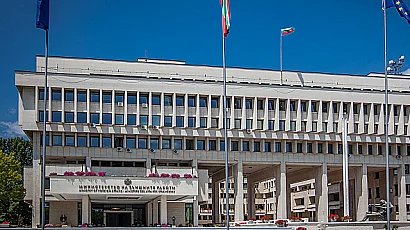 Няма българи сред изчезналите в Непал, група от 15 души пътува към Лхаса