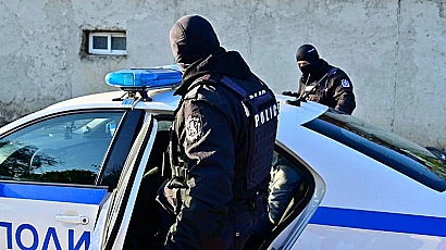 Задържани за гласуване от чуждо име, над 320 сигнала за нарушения