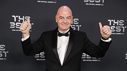 Екологичен шамар: Шефът на ФИФА е направил 27 полета, за да гледа 24 мача