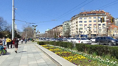 Забравен куфар в автобус 94 предизвика суматоха на Орлов мост