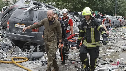 27 загинали след руски удар по Киев, ранени деца при атака срещу Ростовска област