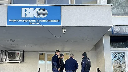 Постоянен арест за шефа на ВиК-Бургас и служител заради щета от над 300 хил. евро