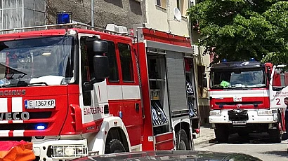 Пожари в Пловдивско взеха жертва, две деца се борят за живота си