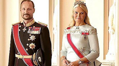 Синът на крал Харалд Хокон става крал на Норвегия, а съпругата му – кралица