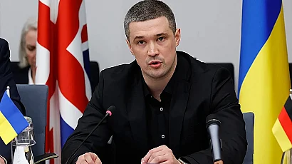 Оставка подаде украинският министър на отбраната Михайло Федоров