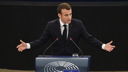 Макрон: Във Франция военната служба ще бъде доброволна