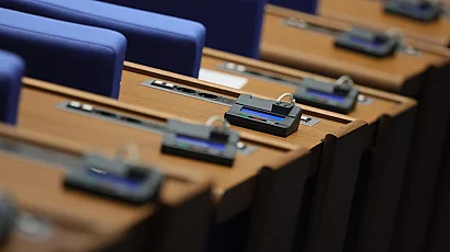 НС реши: По-малка партийна субсидия, без ковид добавка за пенсиите от 1 юли