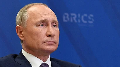 Прогноза от кухнята на Кремъл: Путин пада до година, подготвя се дясна Русия без данъци