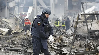 Масирана руска атака срещу Украйна взе най-малко 13 жертви, десетки са ранени