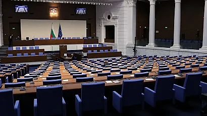 Предложиха депутатите да почиват от 5 до 23 август
