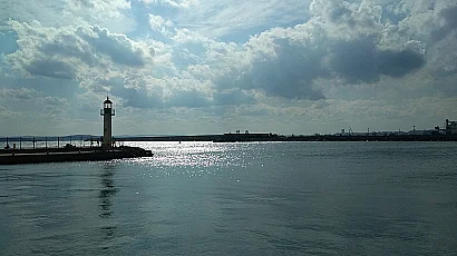 Моряк е намерен мъртъв във водите на пристанище Бургас